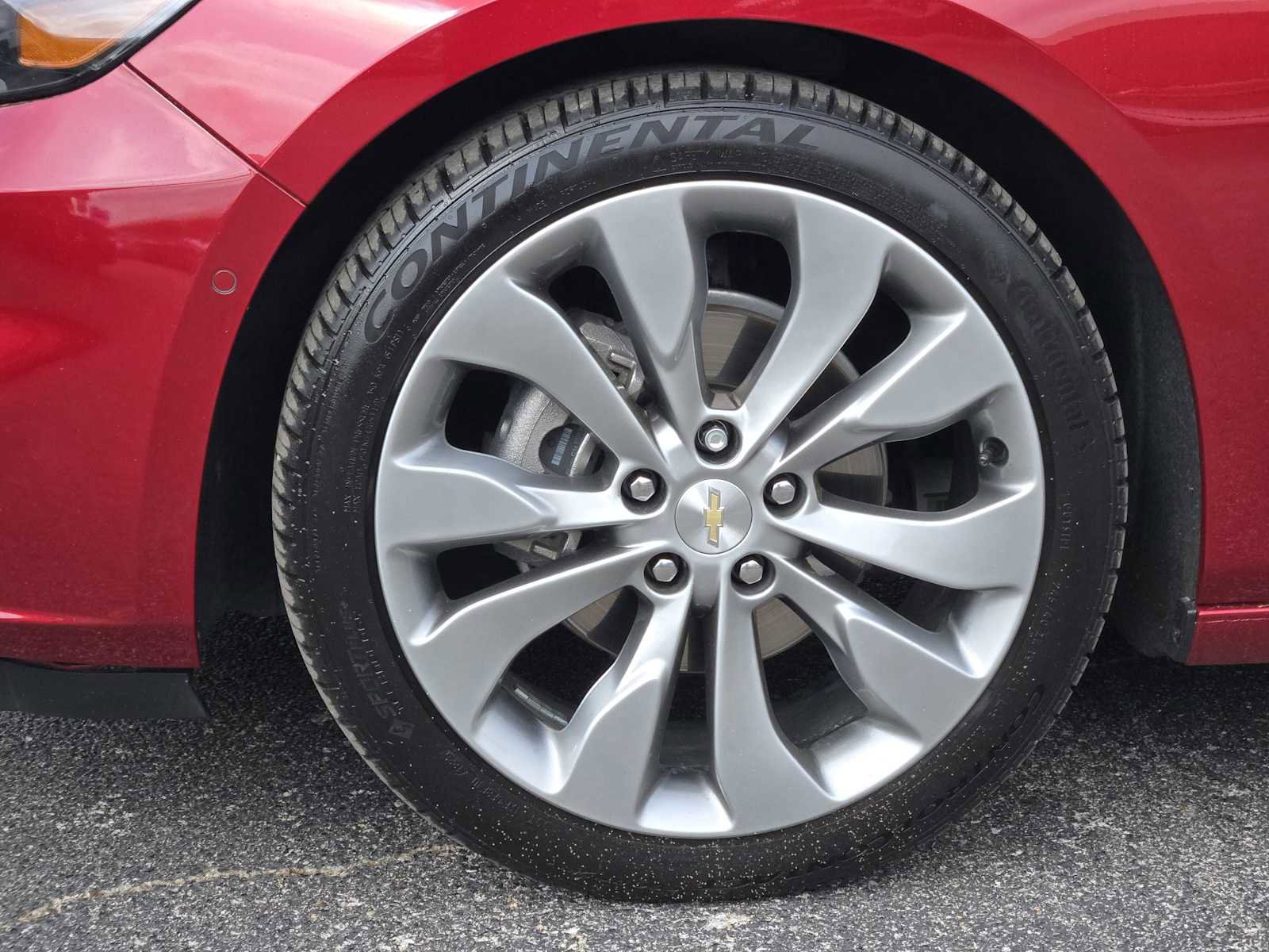 Used 2018 Chevrolet Malibu Premier w/ Premier Sun and Wheel Package image 32