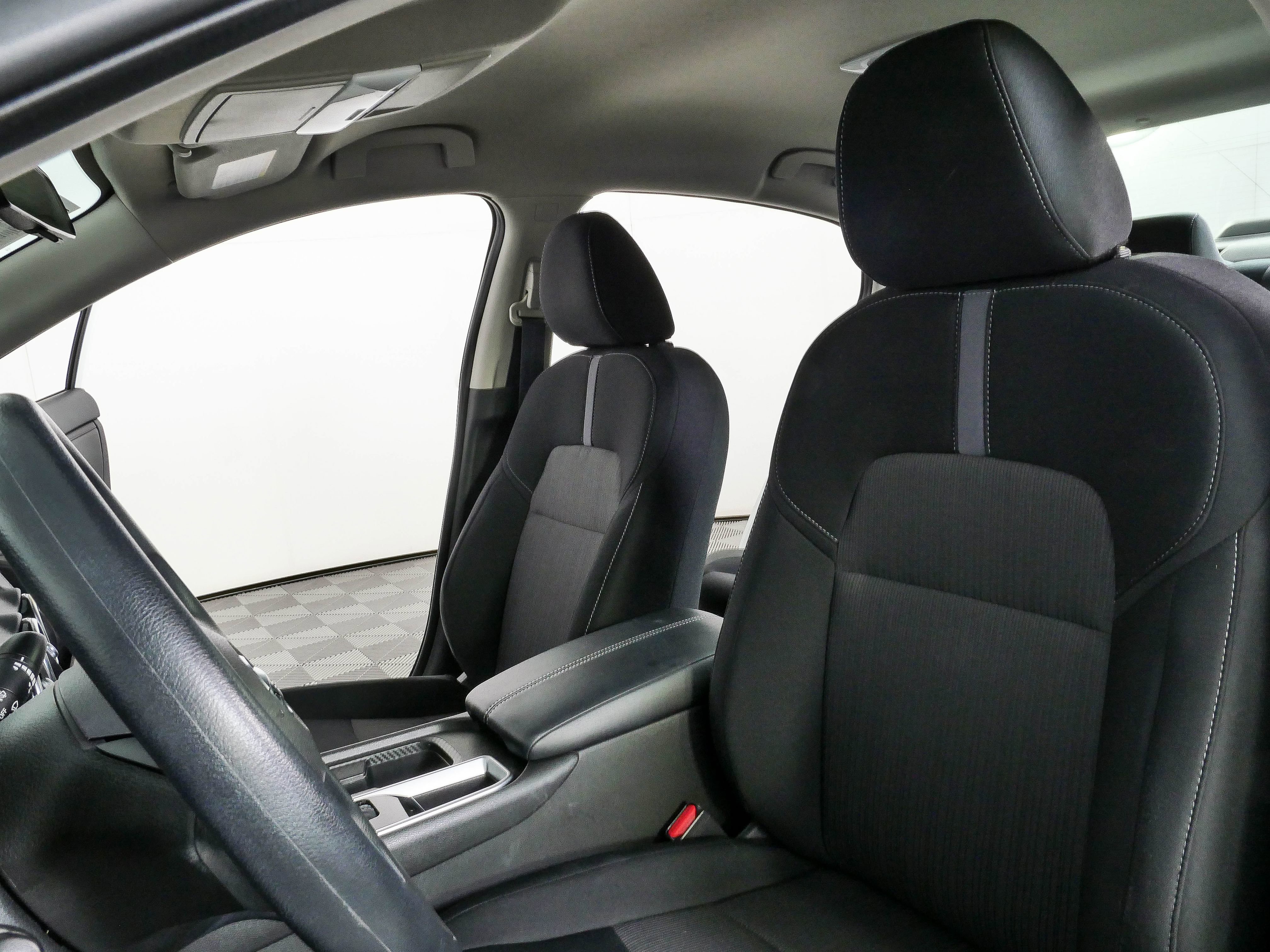 Used 2023 Nissan Sentra SV FWD image 5