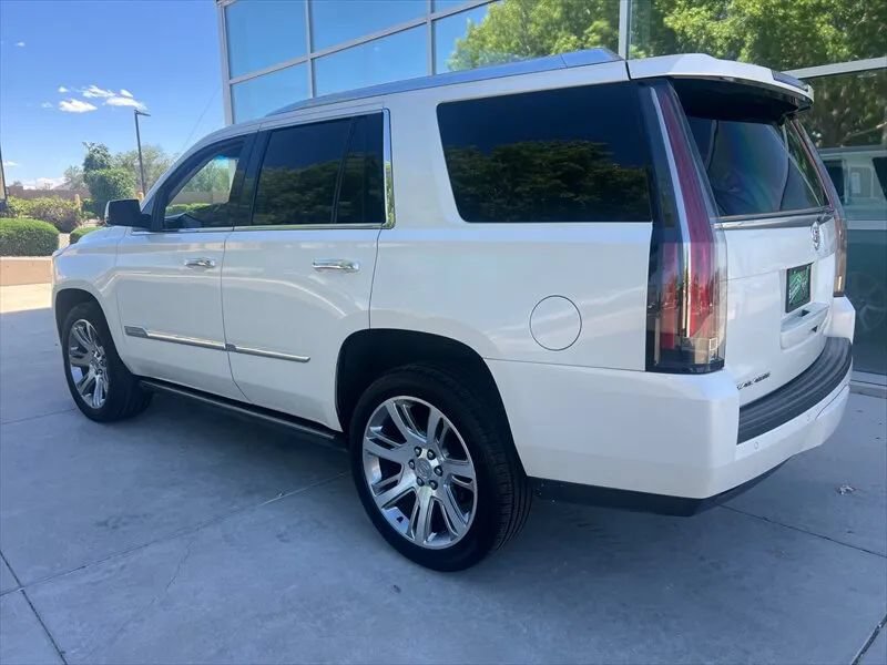 Used 2015 Cadillac Escalade Premium RWD image 5