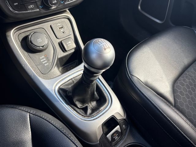 Used 2019 Jeep Compass Latitude image 24