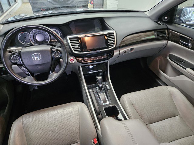 Used 2017 Honda Accord EX-L image 19