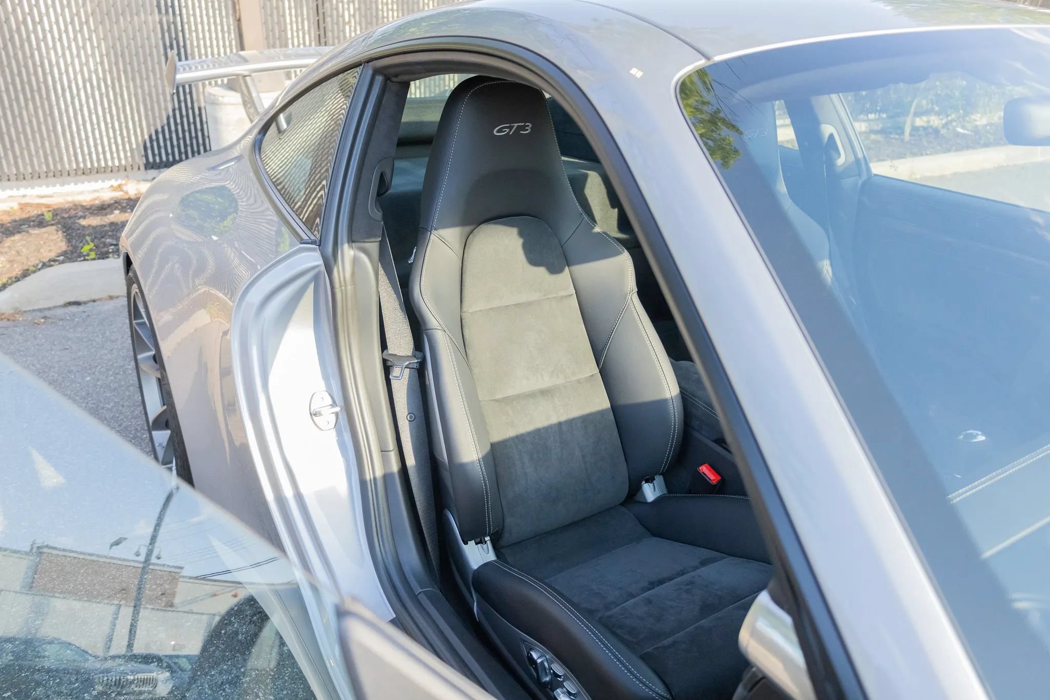 Used 2018 Porsche 911 GT3 RWD image 64