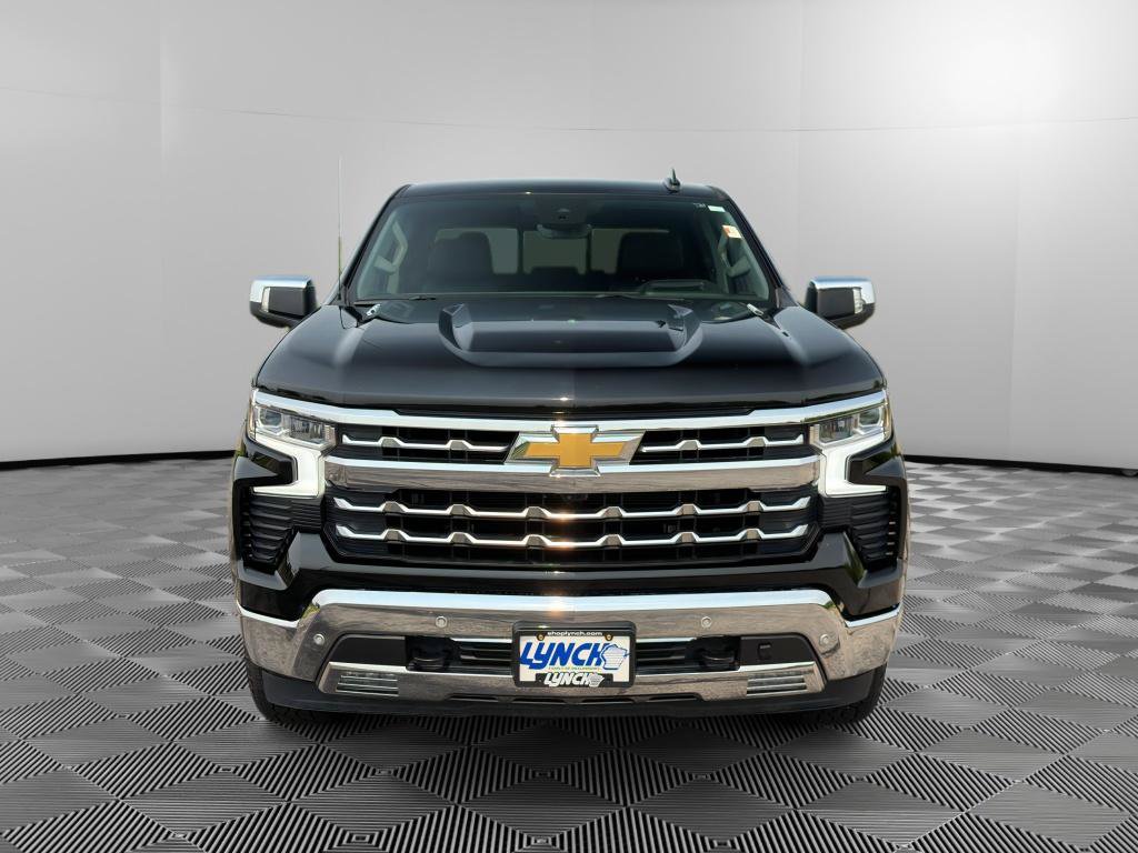 Used 2023 Chevrolet Silverado 1500 LTZ w/ Technology Package AWD/4WD image 7