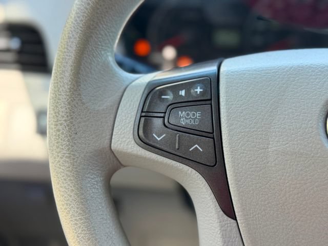 Used 2012 Toyota Sienna LE FWD image 22