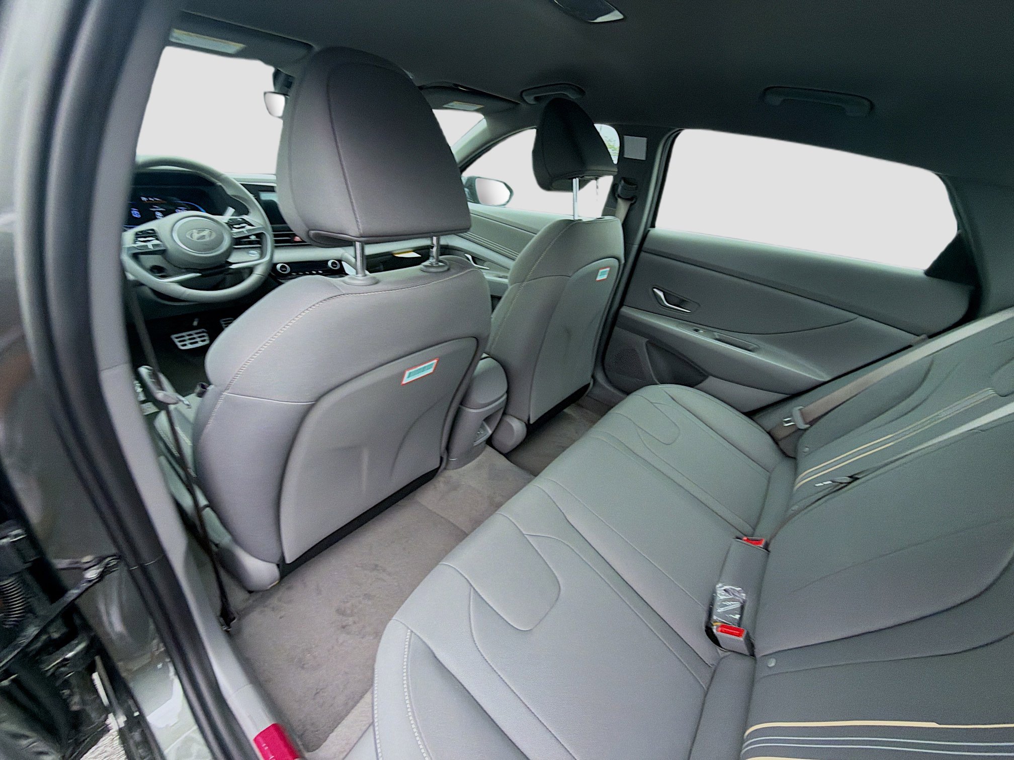 New 2026 Hyundai Elantra Sport w/ Cargo Package FWD image 4