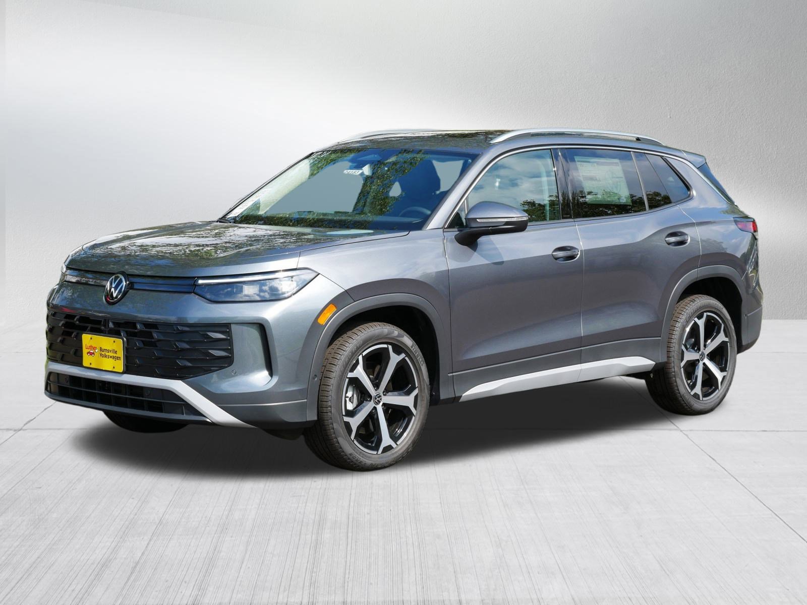 New 2025 Volkswagen Tiguan SE video 2