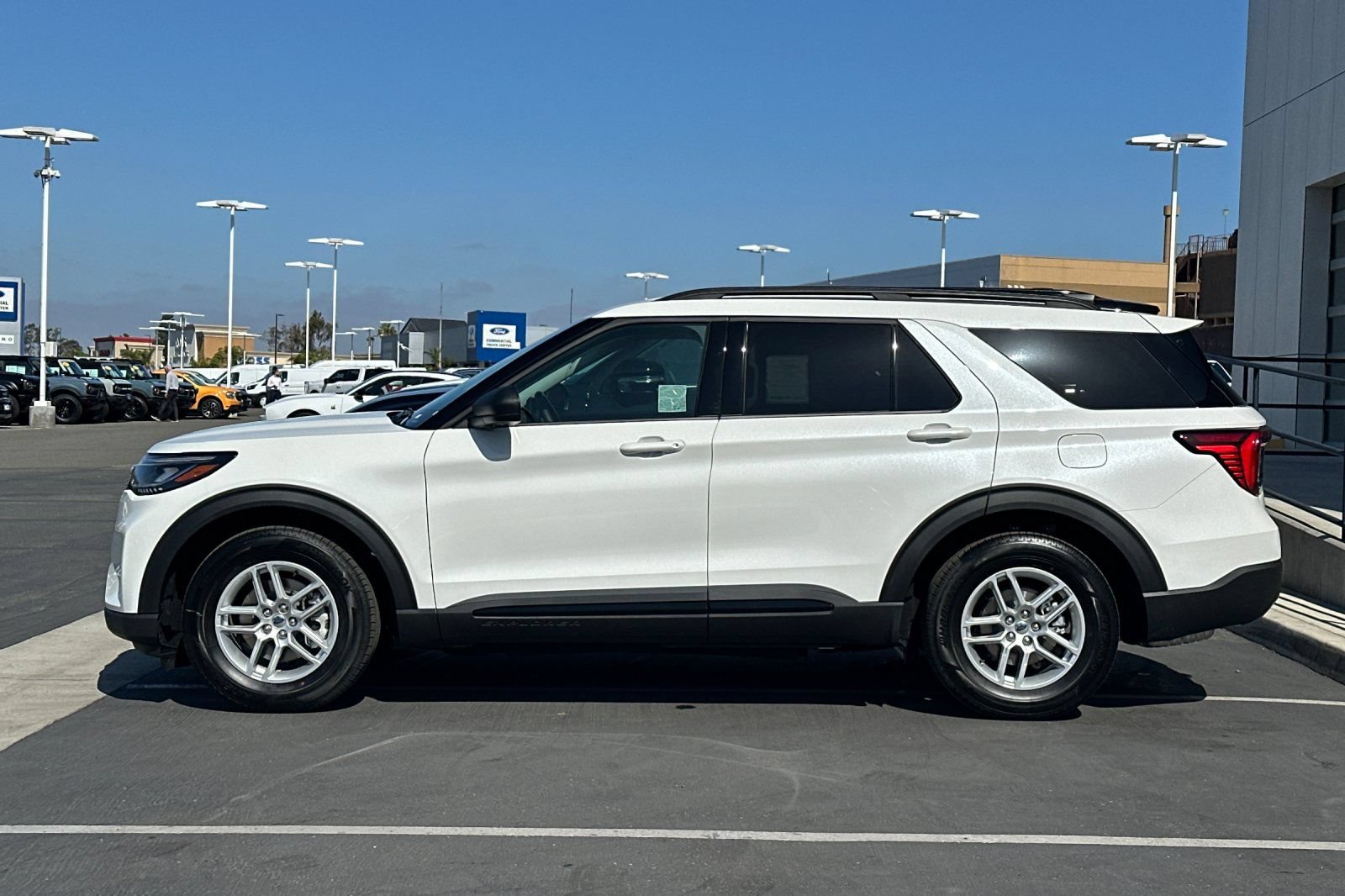 New 2026 Ford Explorer Active w/ Active Comfort Package RWD image 6