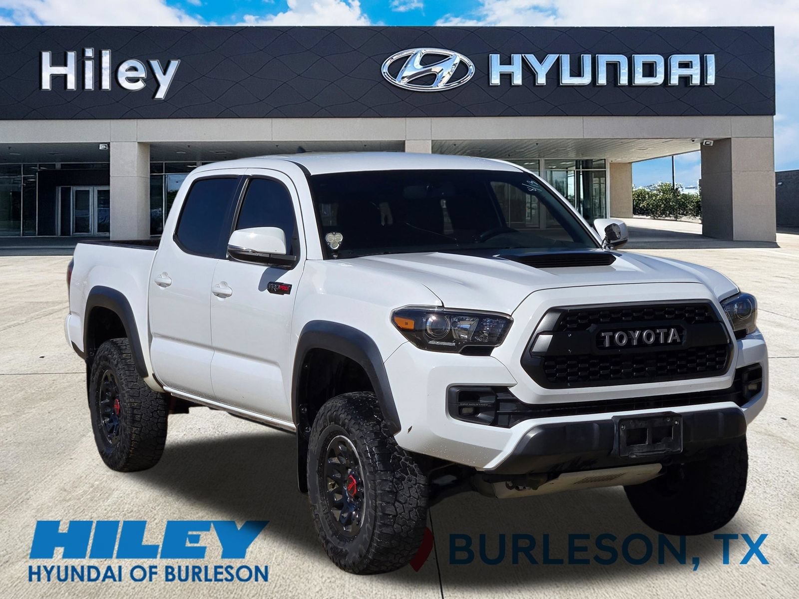 Used 2017 Toyota Tacoma TRD Pro AWD/4WD video 1