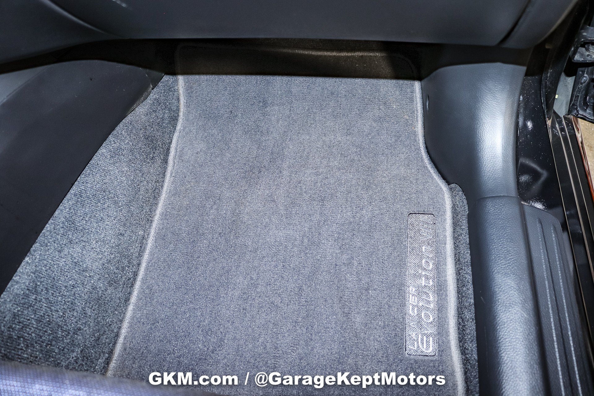 Used 2003 Mitsubishi Lancer Evolution AWD/4WD image 96