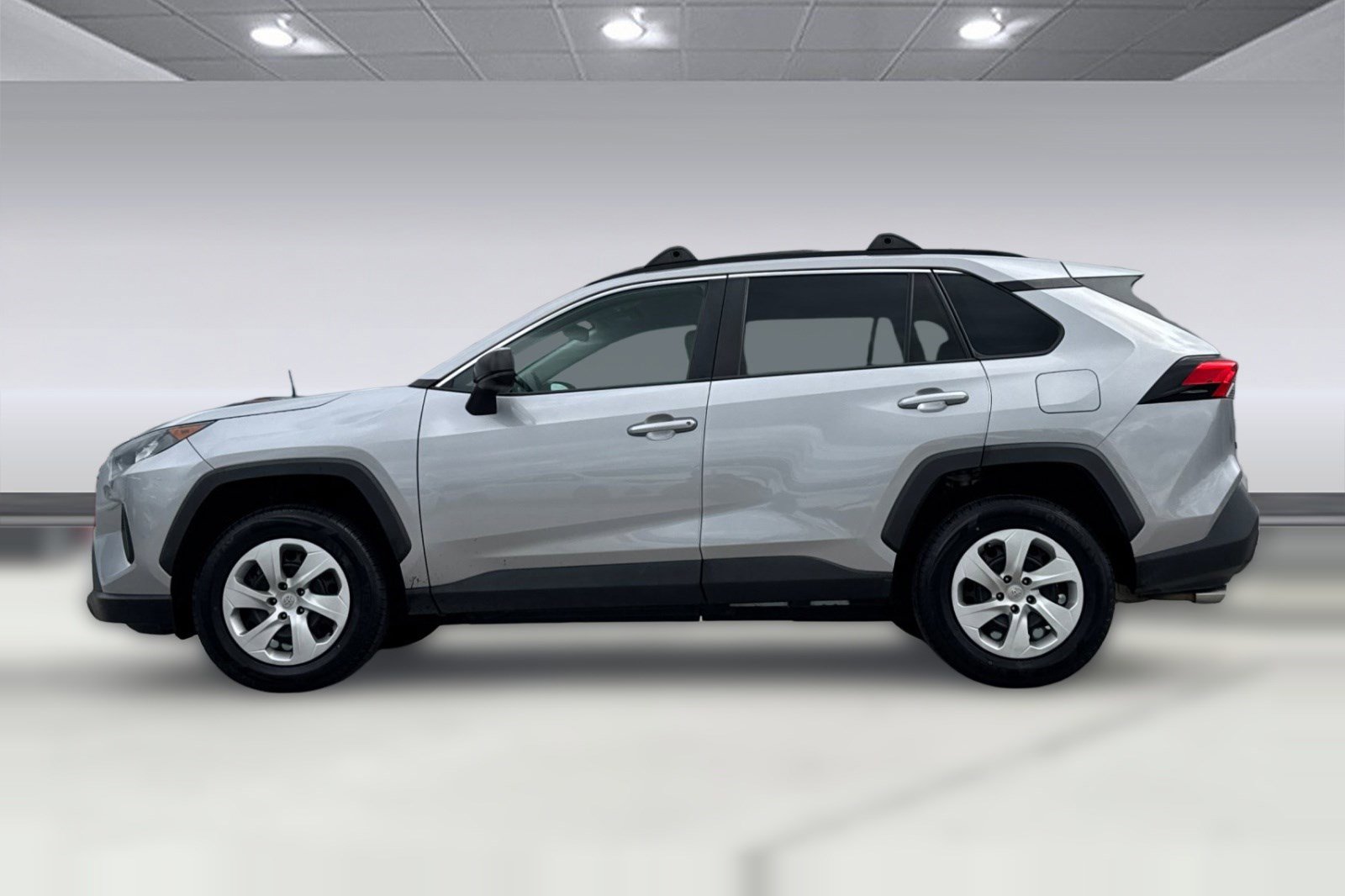 Certified 2021 Toyota RAV4 LE w/ Carpet Mat Package (TMS) FWD image 7