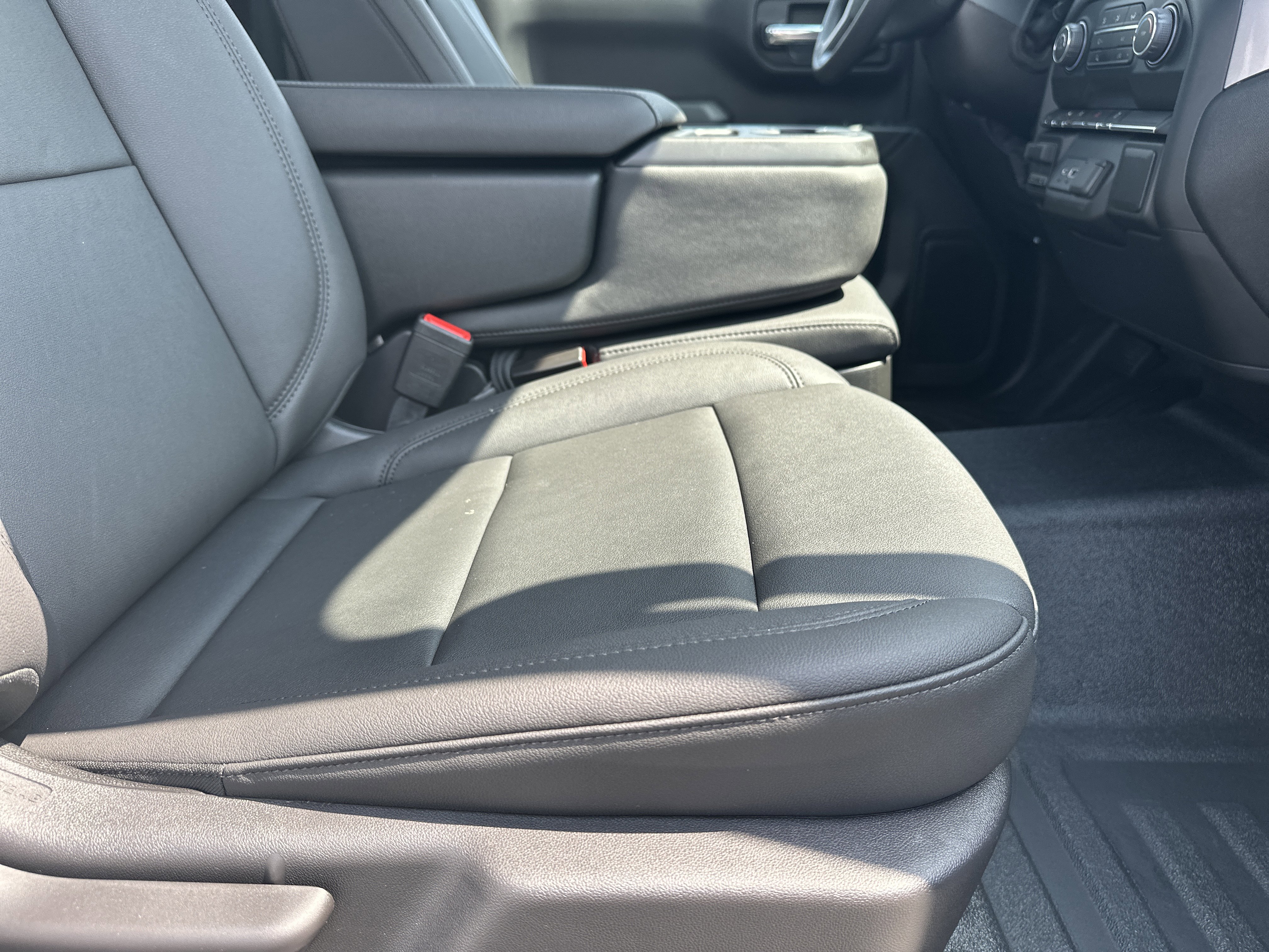 New 2026 Chevrolet Silverado 1500 W/T w/ Trailering Package image 15