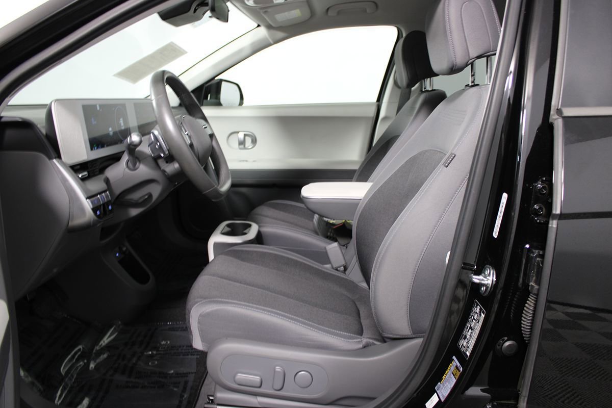 Used 2024 Hyundai Ioniq 5 SE image 8