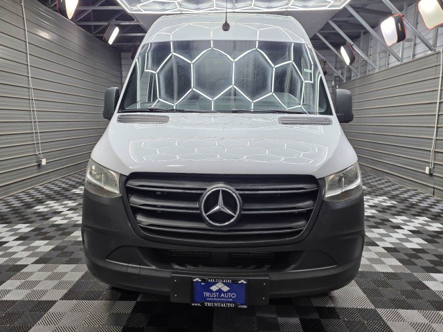 Used 2019 Mercedes-Benz Sprinter 3500 image 3
