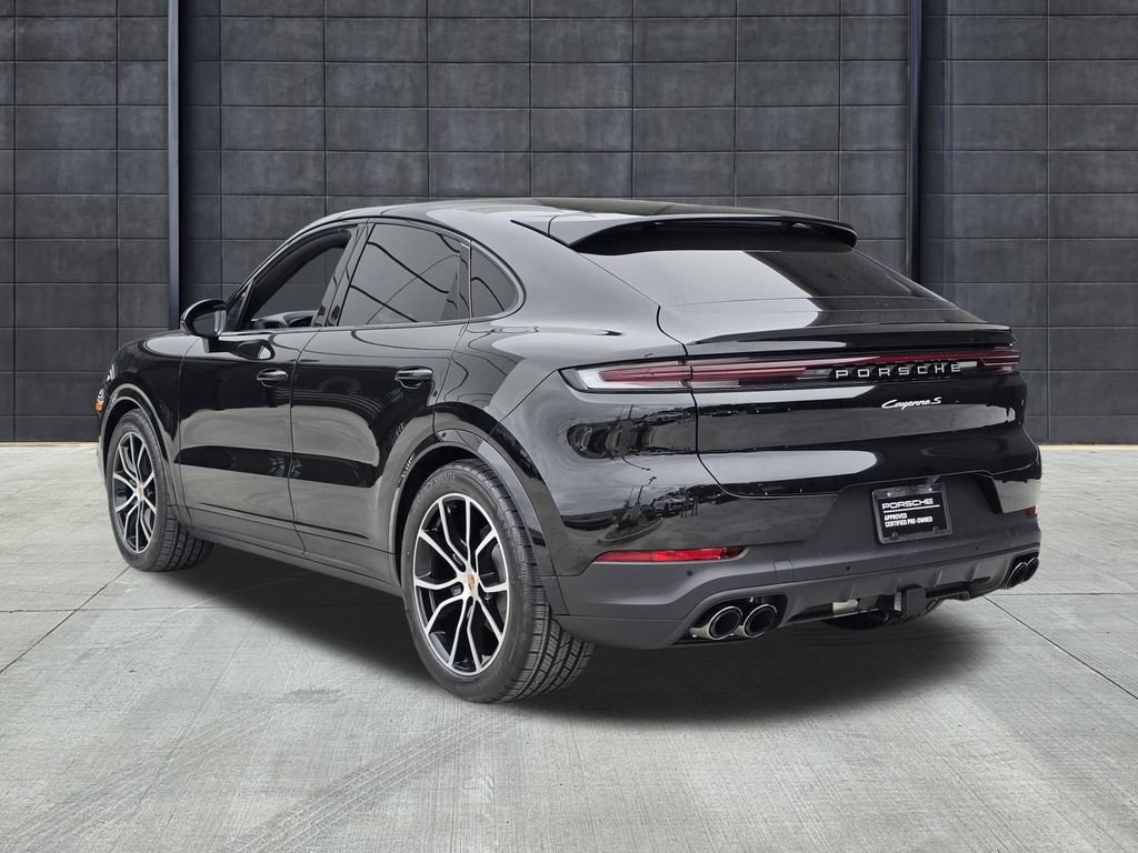 Certified 2026 Porsche Cayenne S AWD/4WD image 3