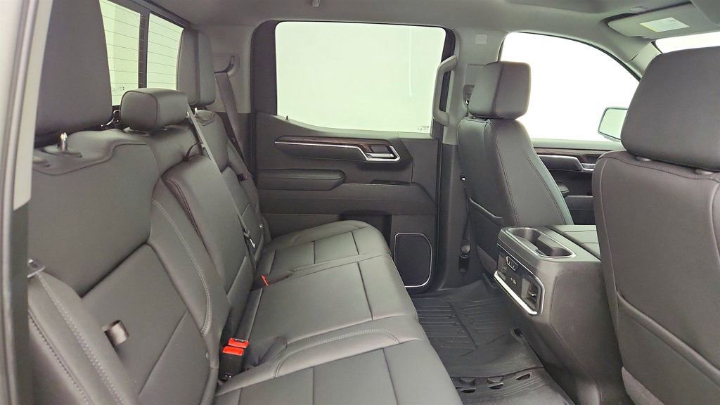 Used 2026 GMC Sierra 1500 SLT image 22