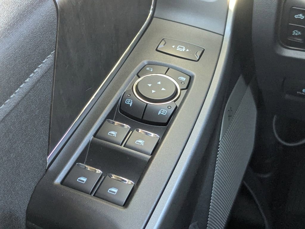 New 2025 Ford F250 Lariat w/ Lariat Ultimate Package image 27
