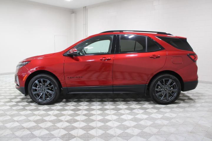 Used 2023 Chevrolet Equinox RS w/ RS Leather Package AWD/4WD image 7