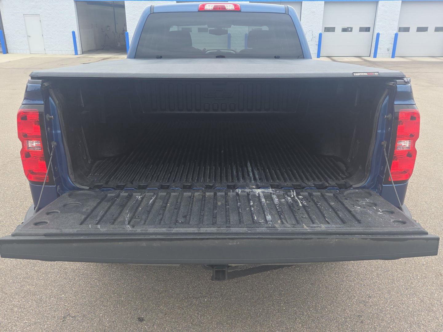 Used 2018 Chevrolet Silverado 1500 LT w/ All Star Edition image 6
