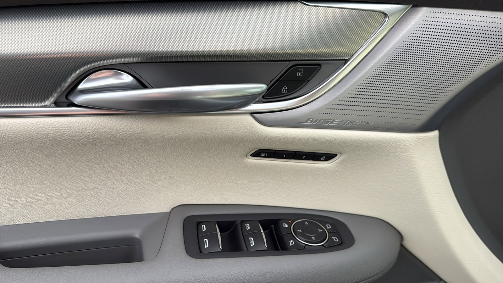 New 2026 Cadillac XT5 Premium Luxury image 11