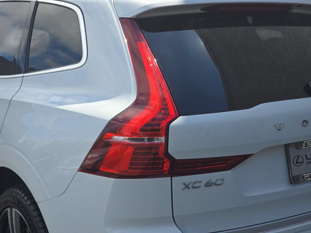 Used 2020 Volvo XC60 T5 Momentum w/ Protection Package Premier AWD/4WD image 35