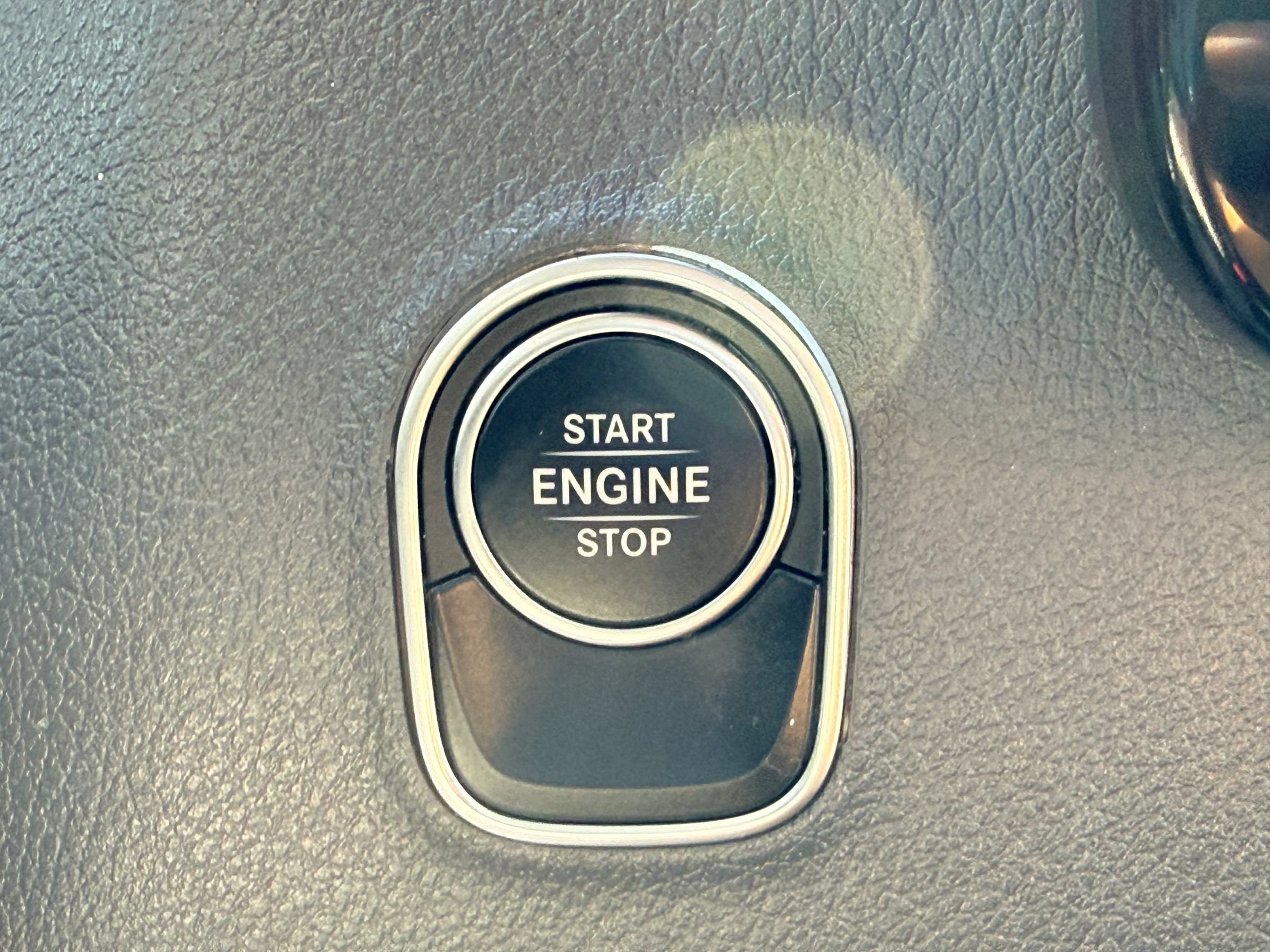 Used 2023 Mercedes-Benz Sprinter 2500 image 43