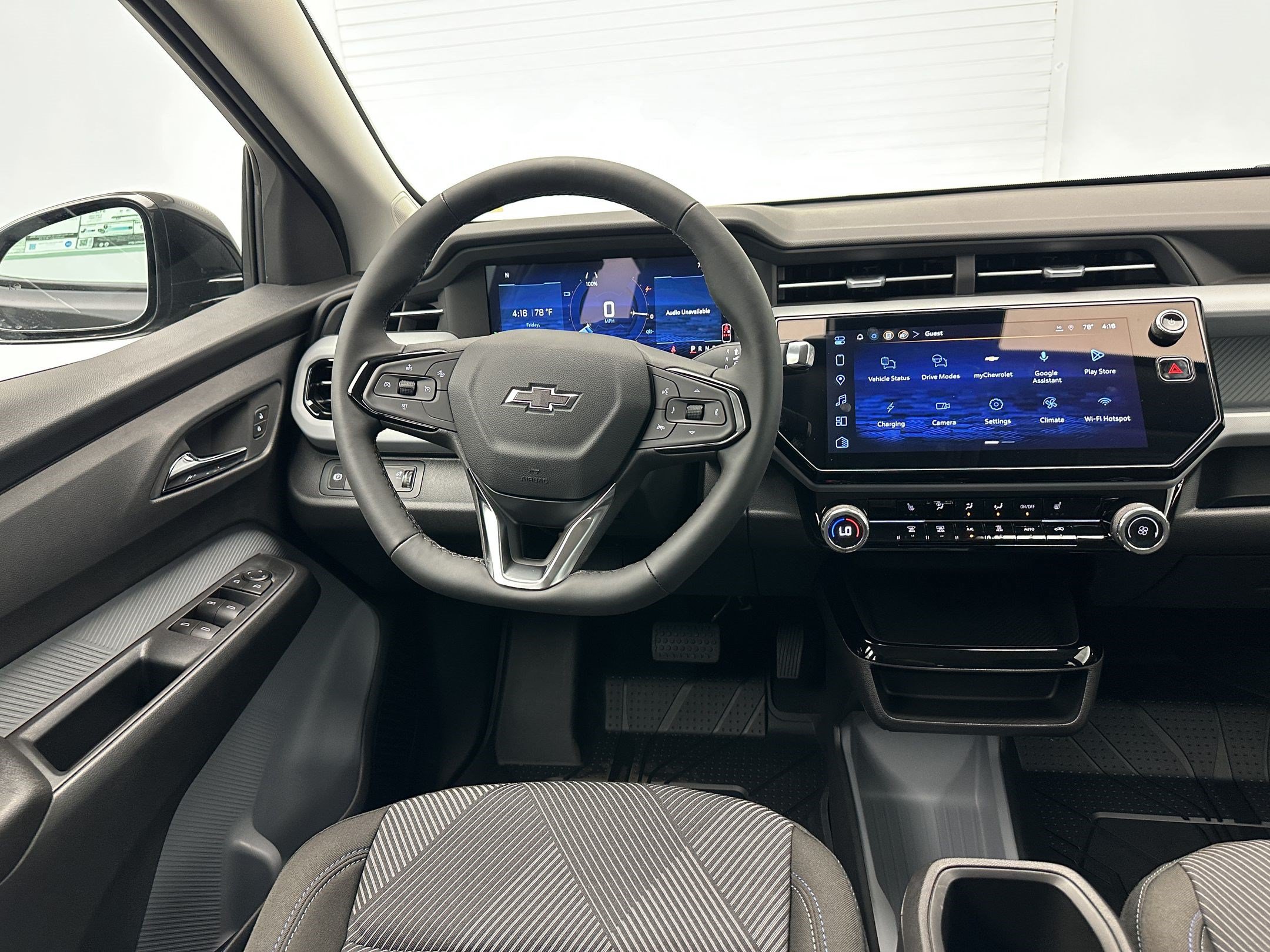 New 2027 Chevrolet Bolt LT w/ Comfort Package FWD image 27