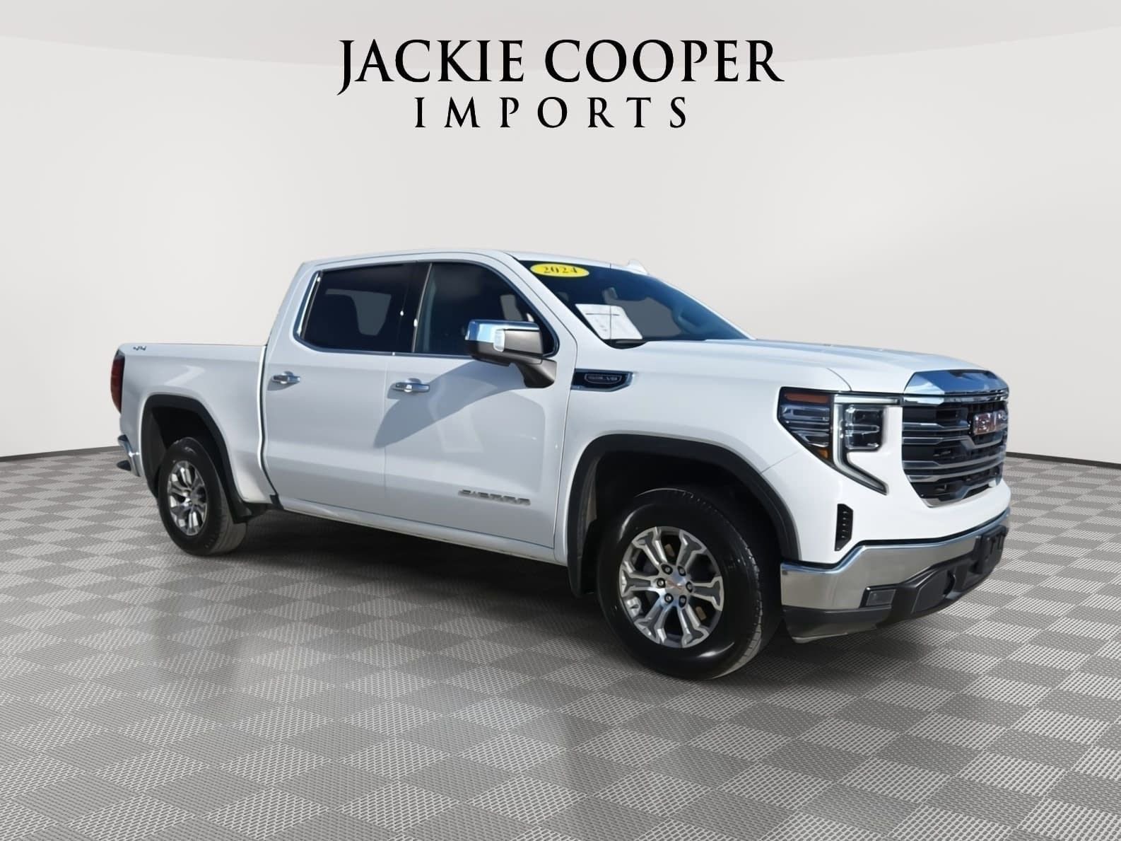 Used 2024 GMC Sierra 1500 SLT AWD/4WD image 7