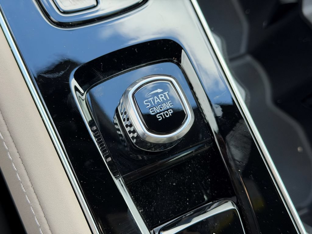 New 2026 Volvo XC90 B6 Plus AWD/4WD image 29