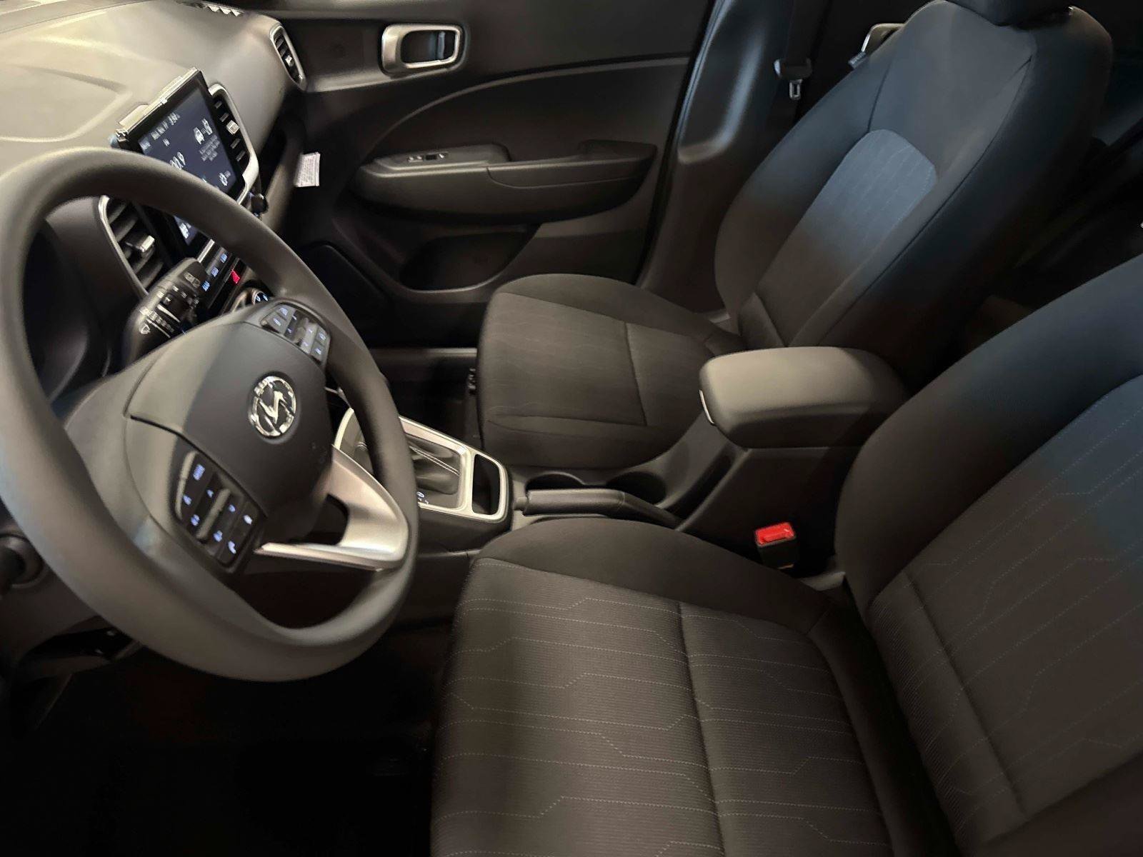 New 2026 Hyundai Venue SE FWD image 20