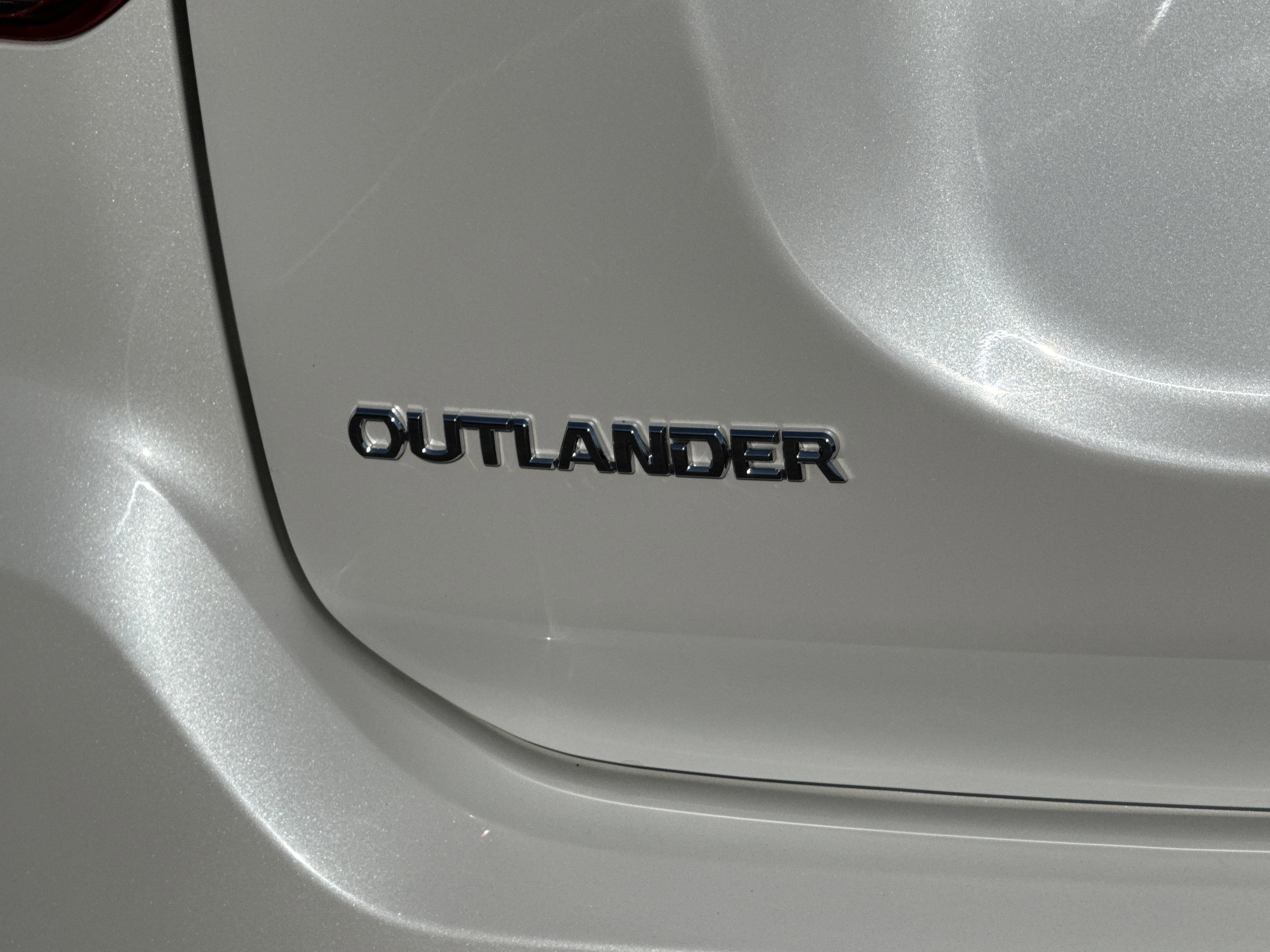 Used 2020 Mitsubishi Outlander AWD image 9