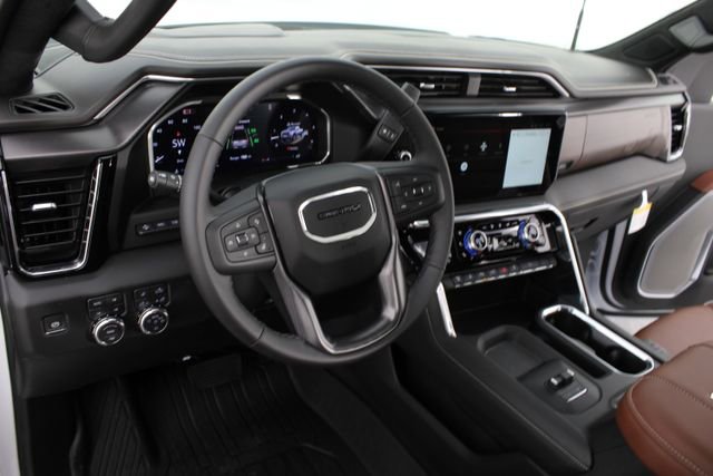 New 2026 GMC Sierra 3500 Denali Ultimate AWD/4WD image 11