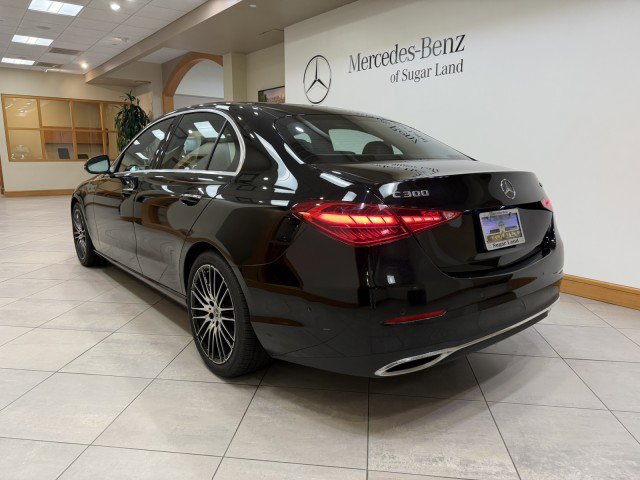 Used 2024 Mercedes-Benz C 300 4MATIC Sedan image 3