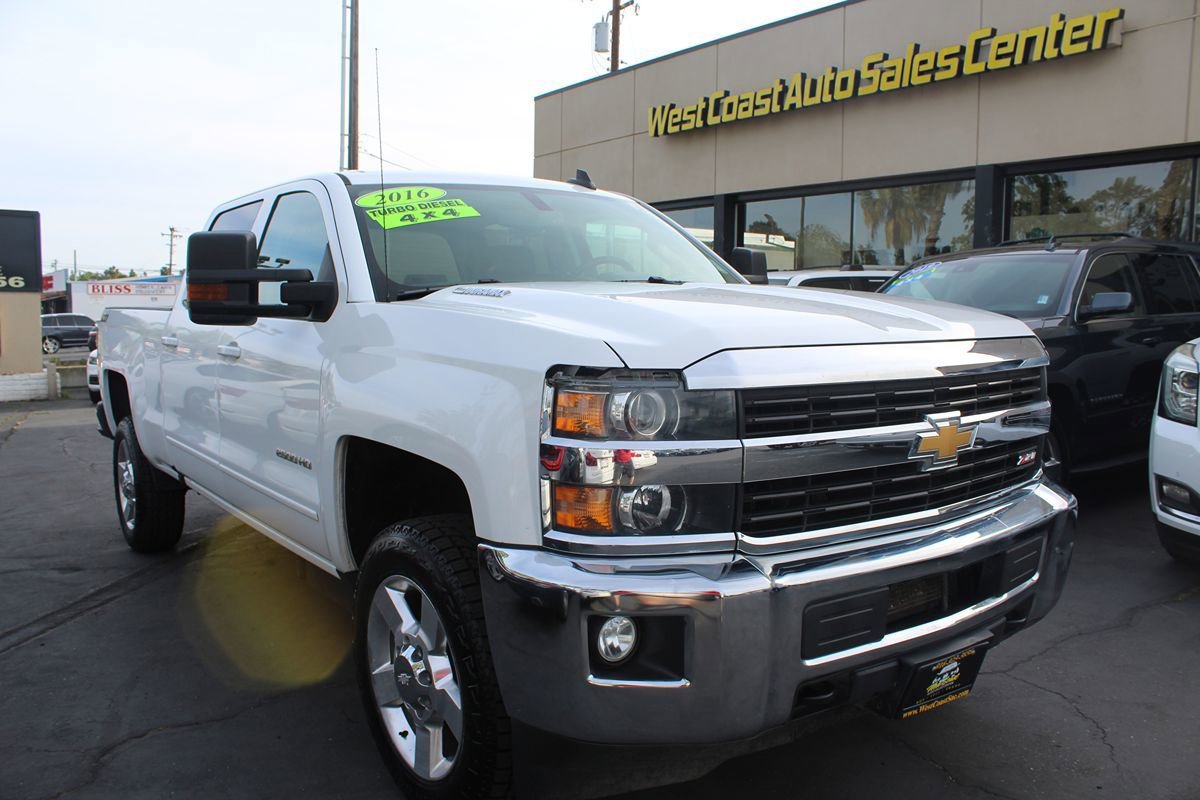 Used 2016 Chevrolet Silverado 2500 LT w/ LT Convenience Package AWD/4WD image 8