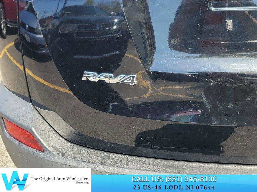 Used 2013 Toyota RAV4 XLE AWD/4WD image 7