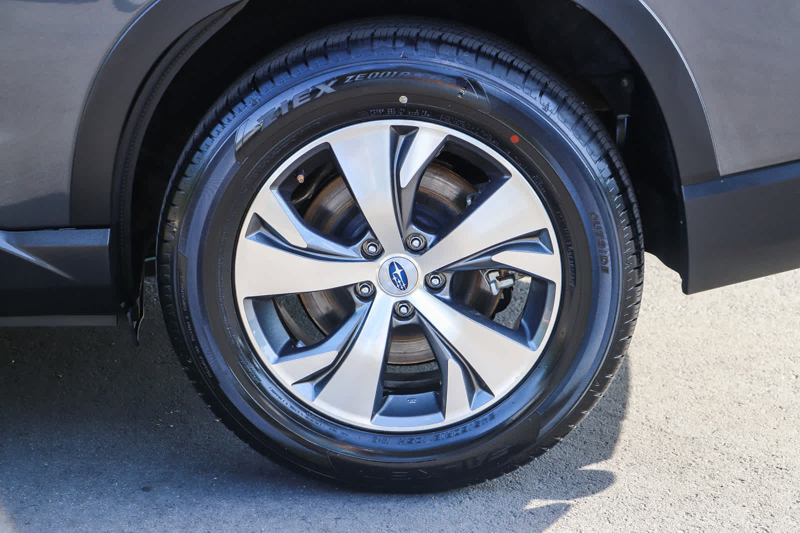 Used 2023 Subaru Ascent Premium w/ Convenience Package AWD/4WD image 12
