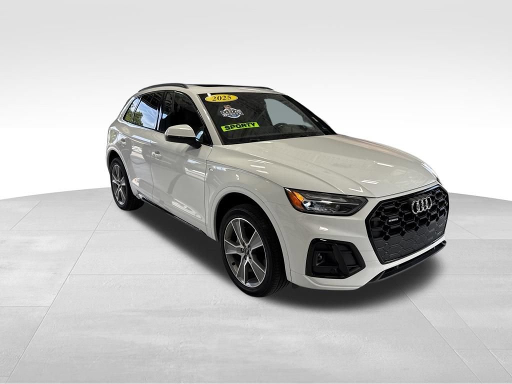Used 2025 Audi Q5 2.0T Premium AWD/4WD image 2