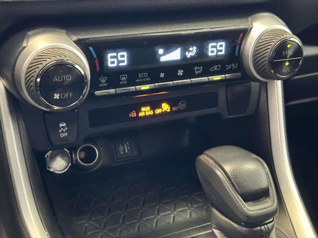 Certified 2024 Toyota RAV4 LE AWD/4WD image 22
