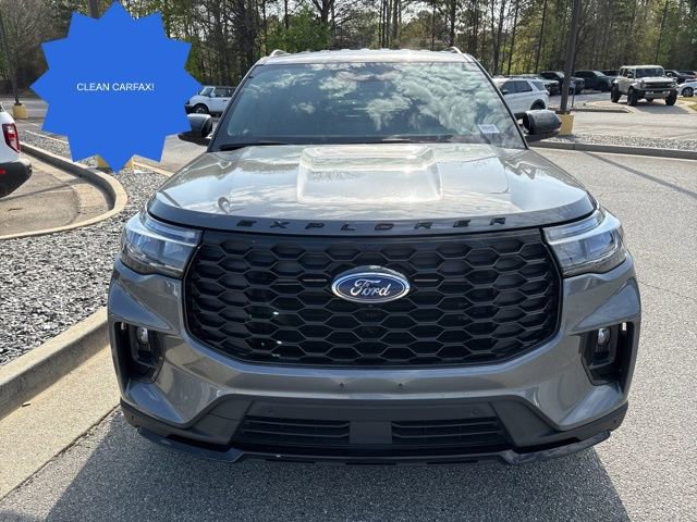 Certified 2025 Ford Explorer ST-Line AWD/4WD image 3