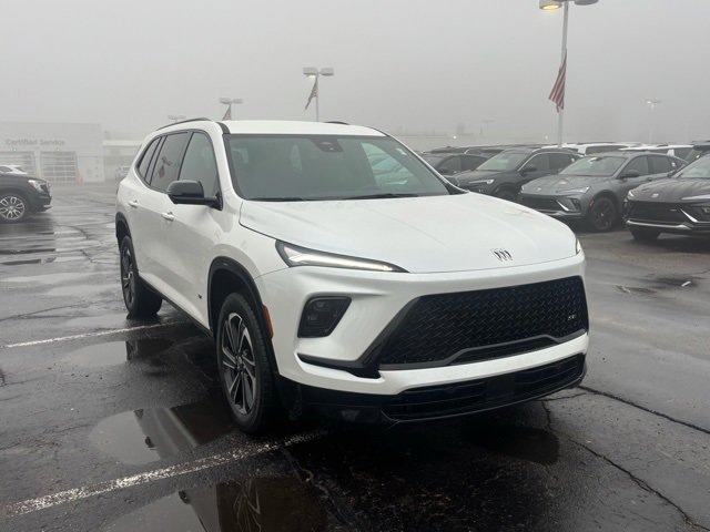 Used 2025 Buick Enclave Sport Touring w/ Power Package image 3