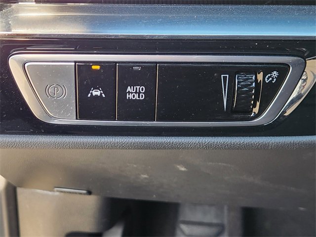 Used 2024 Cadillac Lyriq Luxury image 21