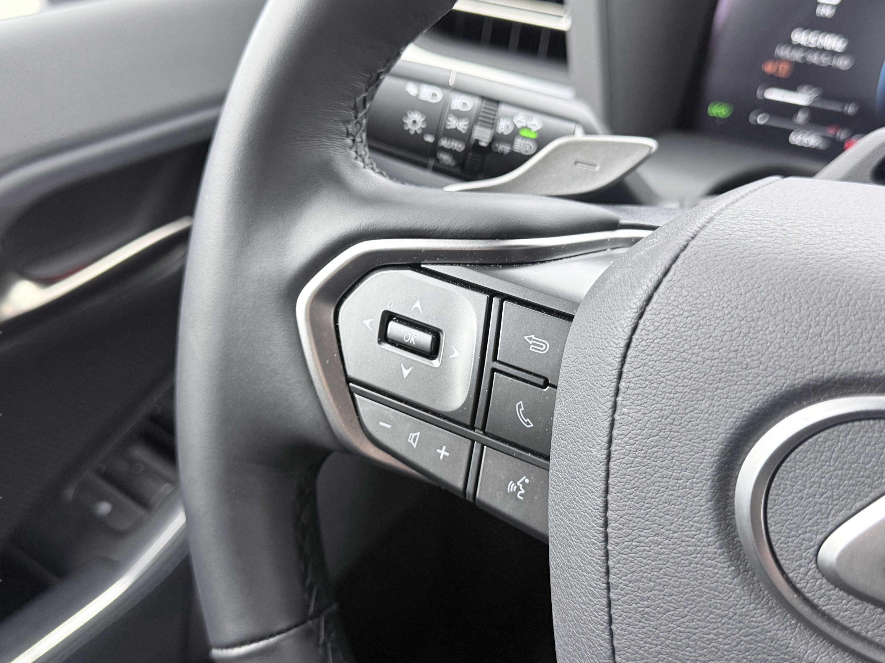 Used 2025 Lexus GX 550 image 77