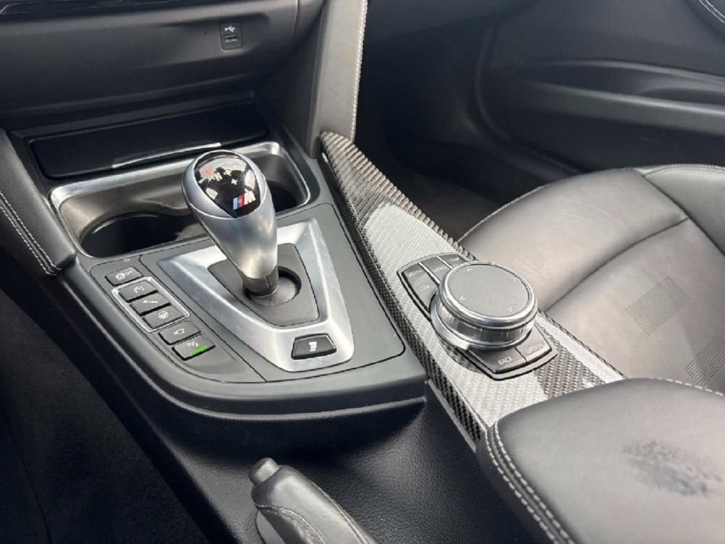 Used 2018 BMW M3 RWD image 34