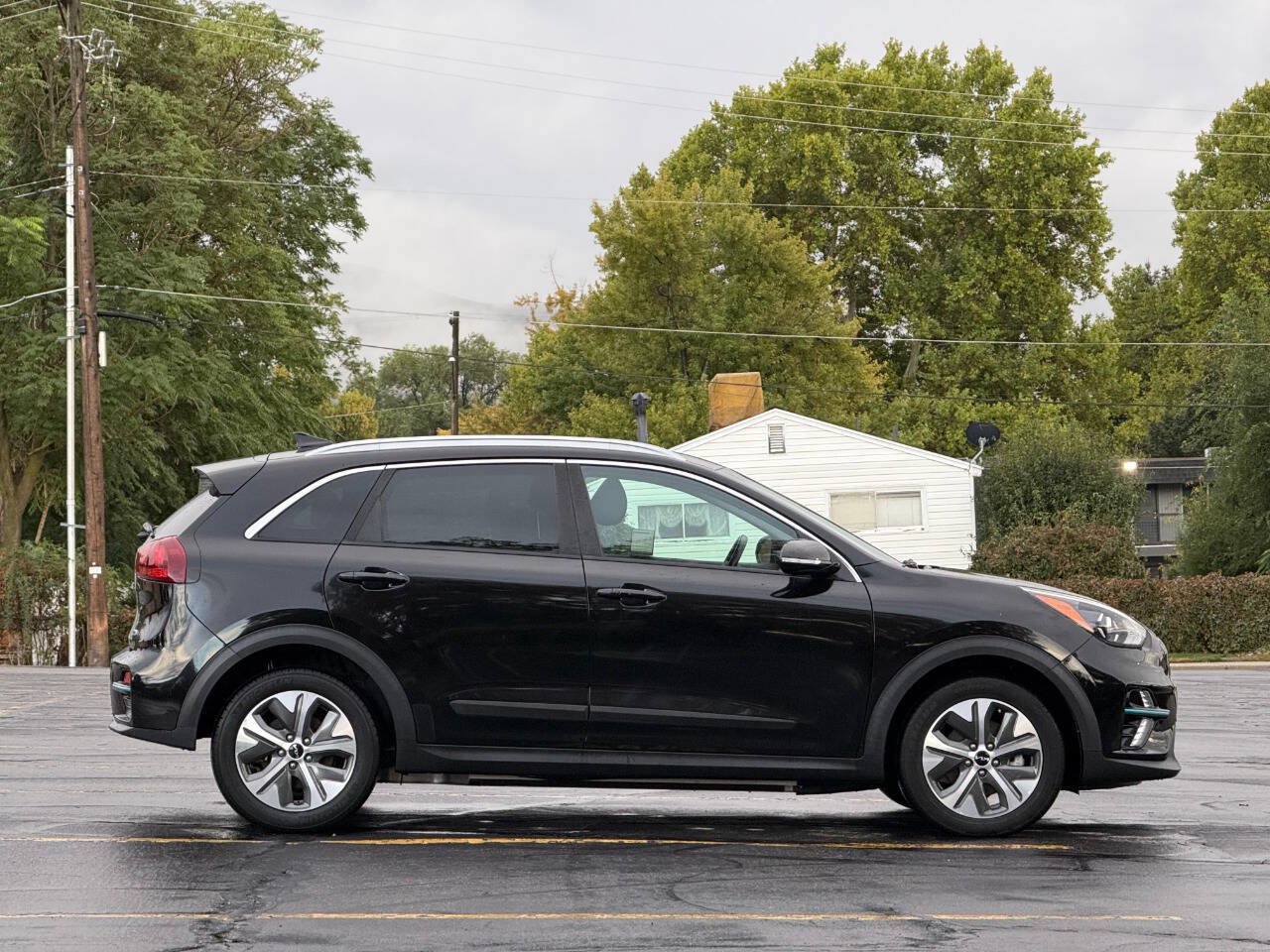 Used 2022 Kia Niro EX FWD image 6