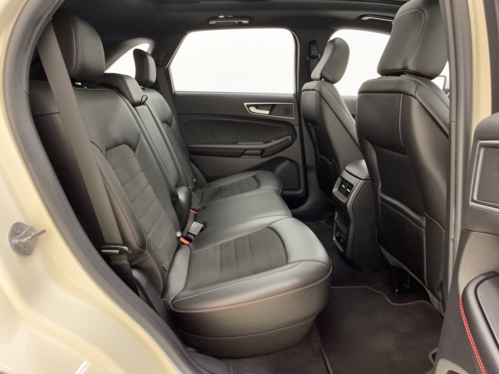 Certified 2021 Ford Edge ST-Line FWD image 29