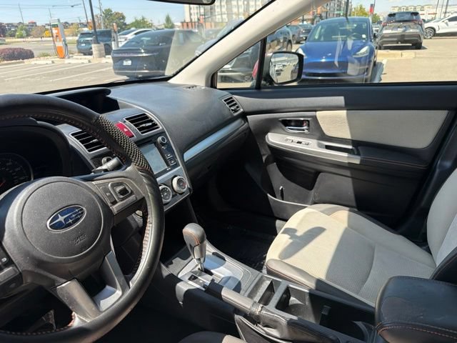 Used 2016 Subaru Crosstrek 2.0i Premium w/ Moonroof Package AWD/4WD image 13