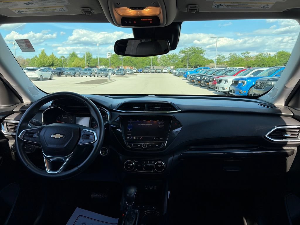 Used 2021 Chevrolet TrailBlazer LT w/ Premium Seating Package FWD image 33