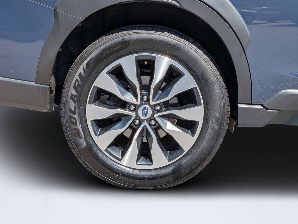 Used 2023 Subaru Outback Limited AWD/4WD image 11