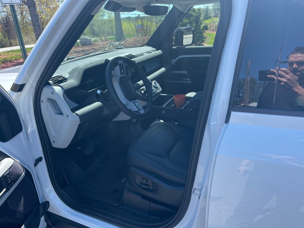 New 2023 Land Rover Defender 110 S AWD/4WD image 5