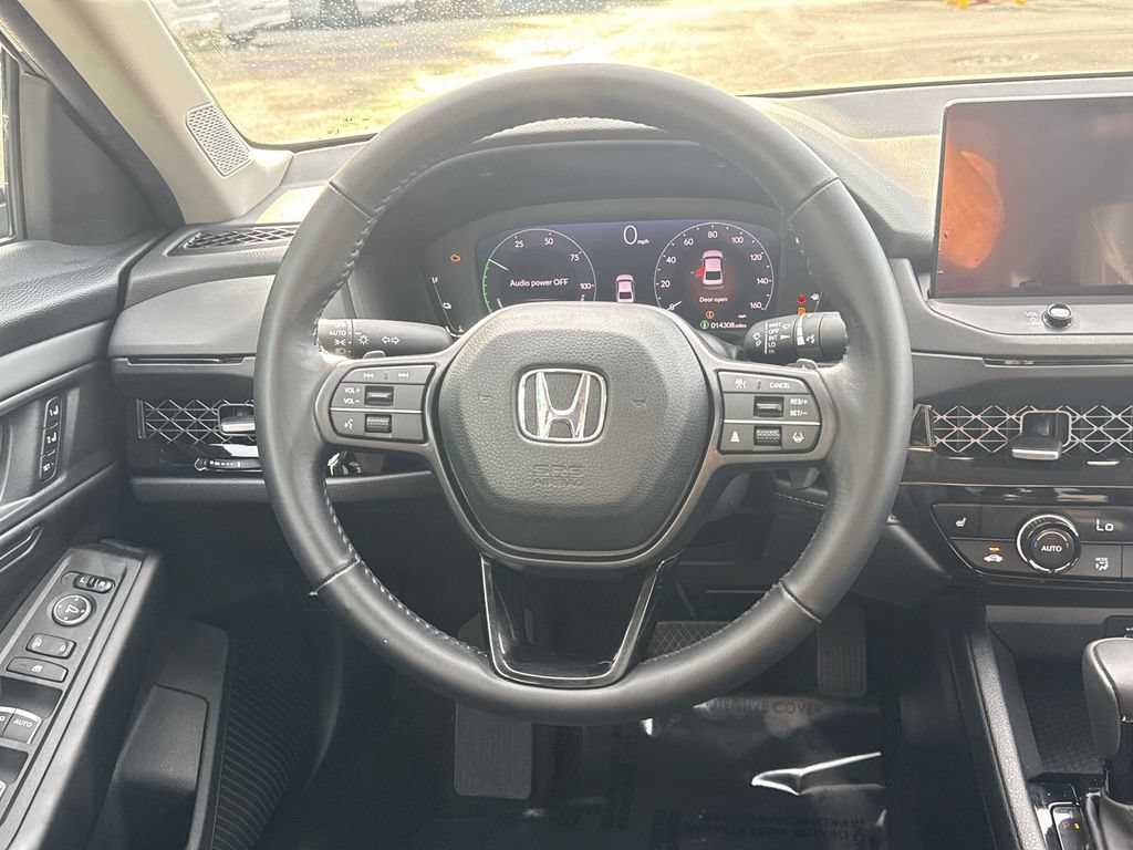 Used 2023 Honda Accord EX-L image 11