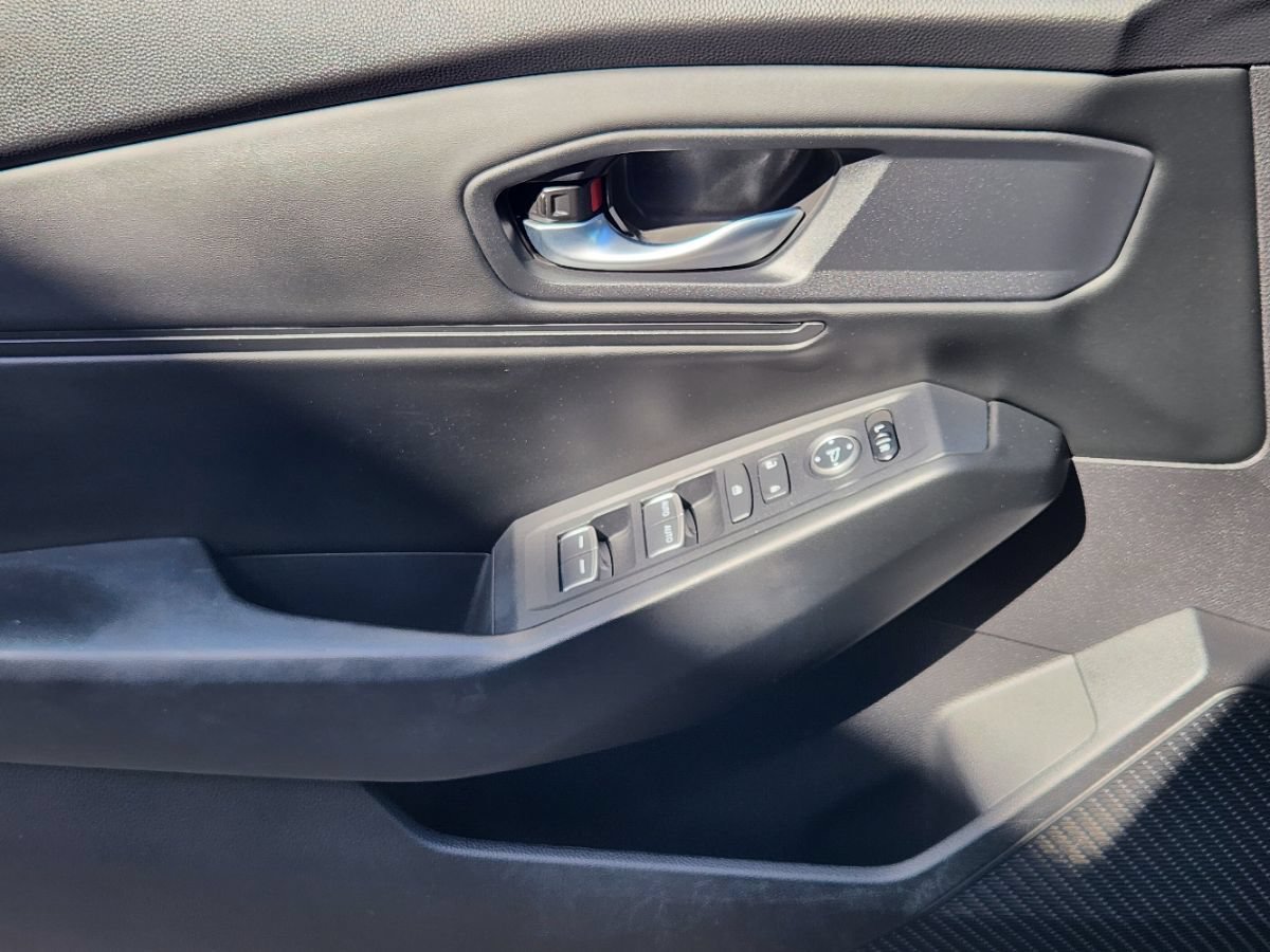 Used 2023 Honda Accord EX image 41
